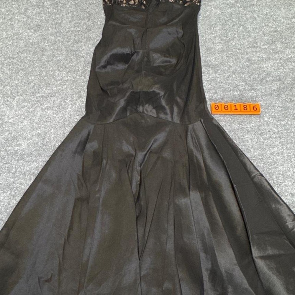 R&M Richard's Black mermaid dress with lace trim. 12 Petite. Approximately 55"